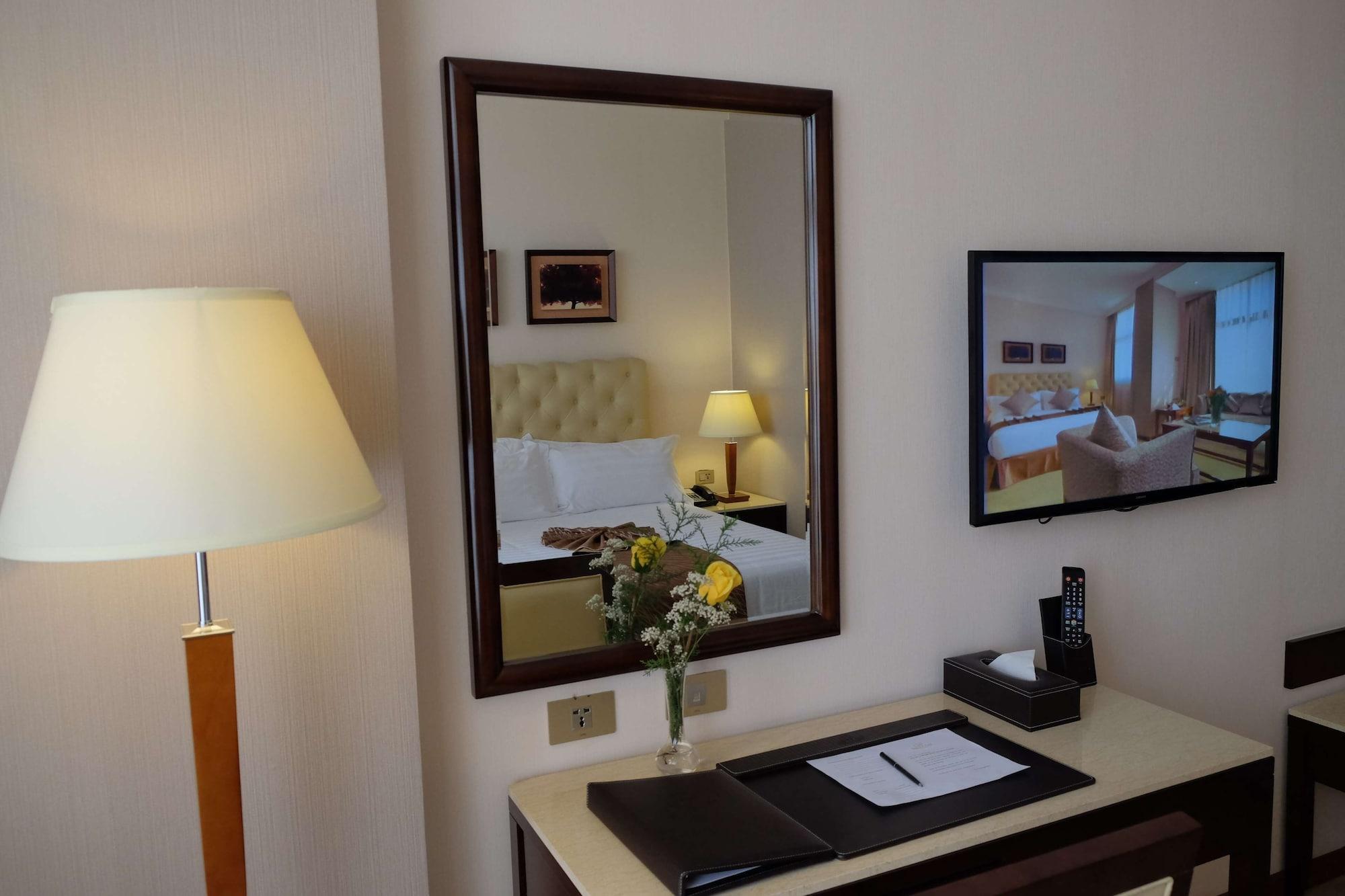 Getfam Hotel Addis Ababa Dış mekan fotoğraf