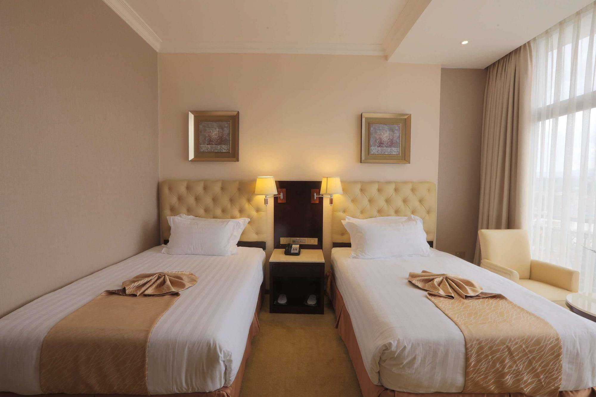 Getfam Hotel Addis Ababa Dış mekan fotoğraf
