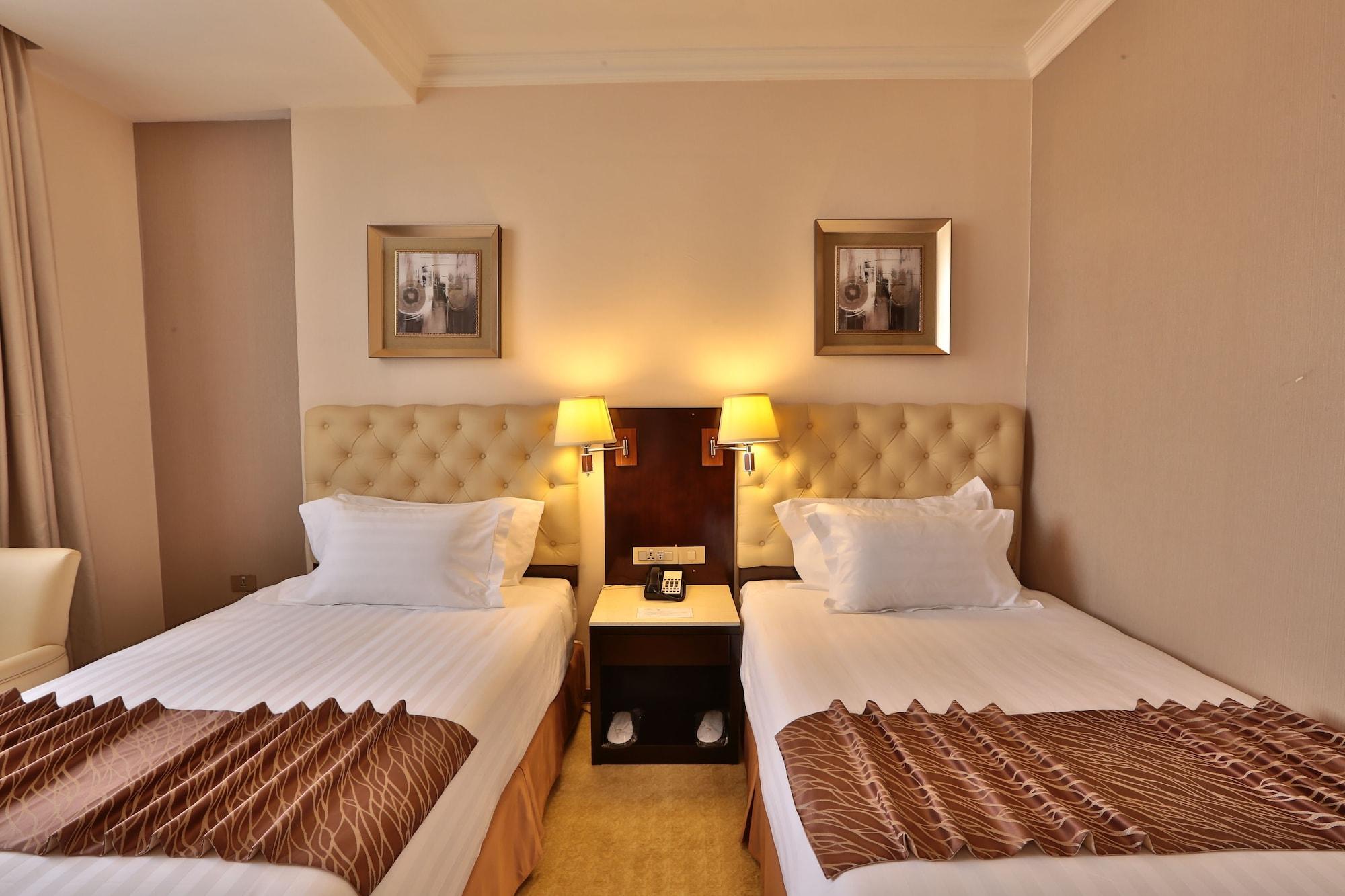 Getfam Hotel Addis Ababa Dış mekan fotoğraf