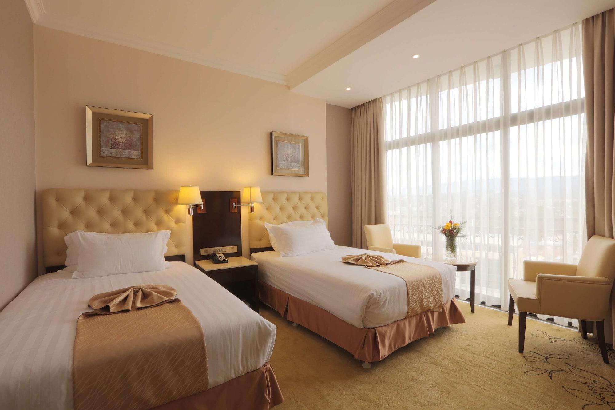 Getfam Hotel Addis Ababa Dış mekan fotoğraf