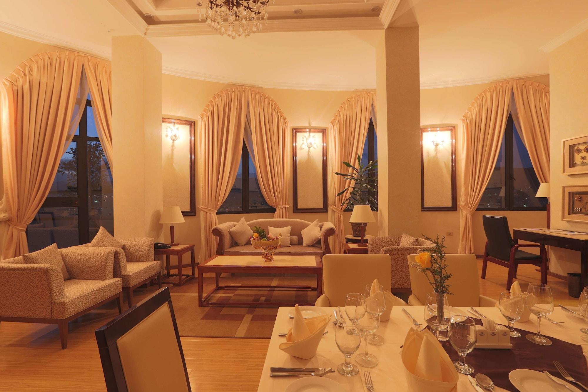 Getfam Hotel Addis Ababa Dış mekan fotoğraf